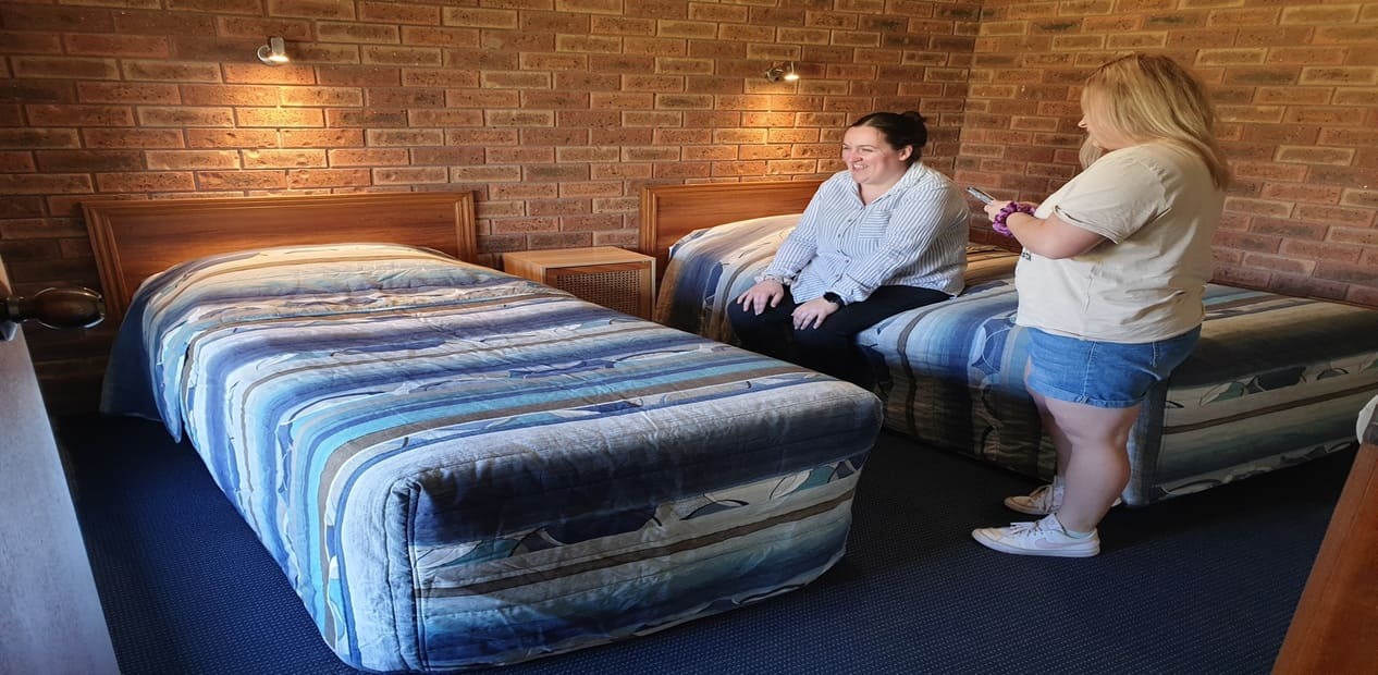 Finley Palm Motor Inn